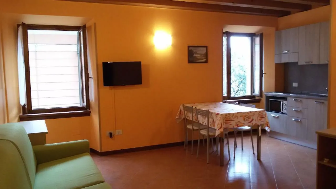 Ariel Appartamenti Limone sul Garda 0*,  Itálie