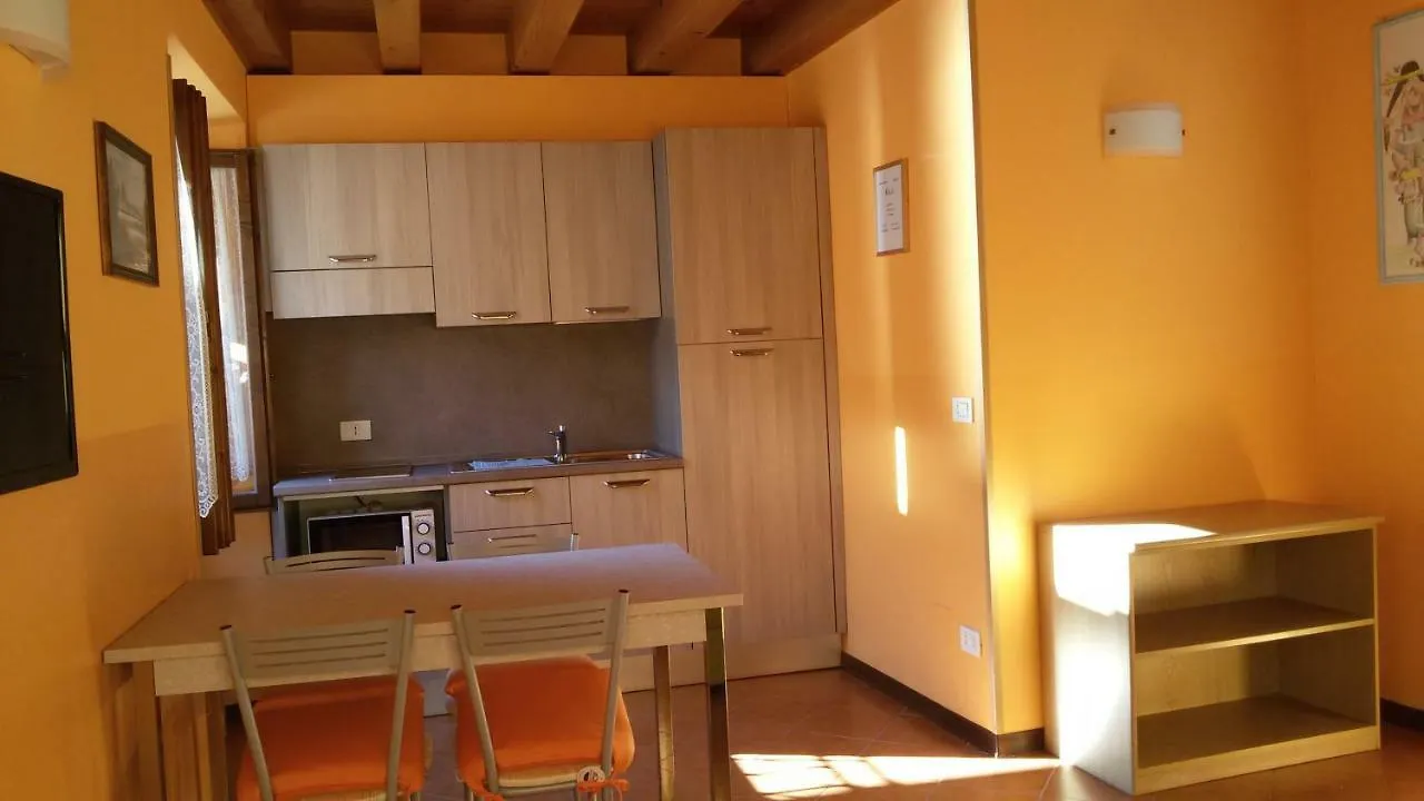 Ariel Appartamenti Limone sul Garda 0*,